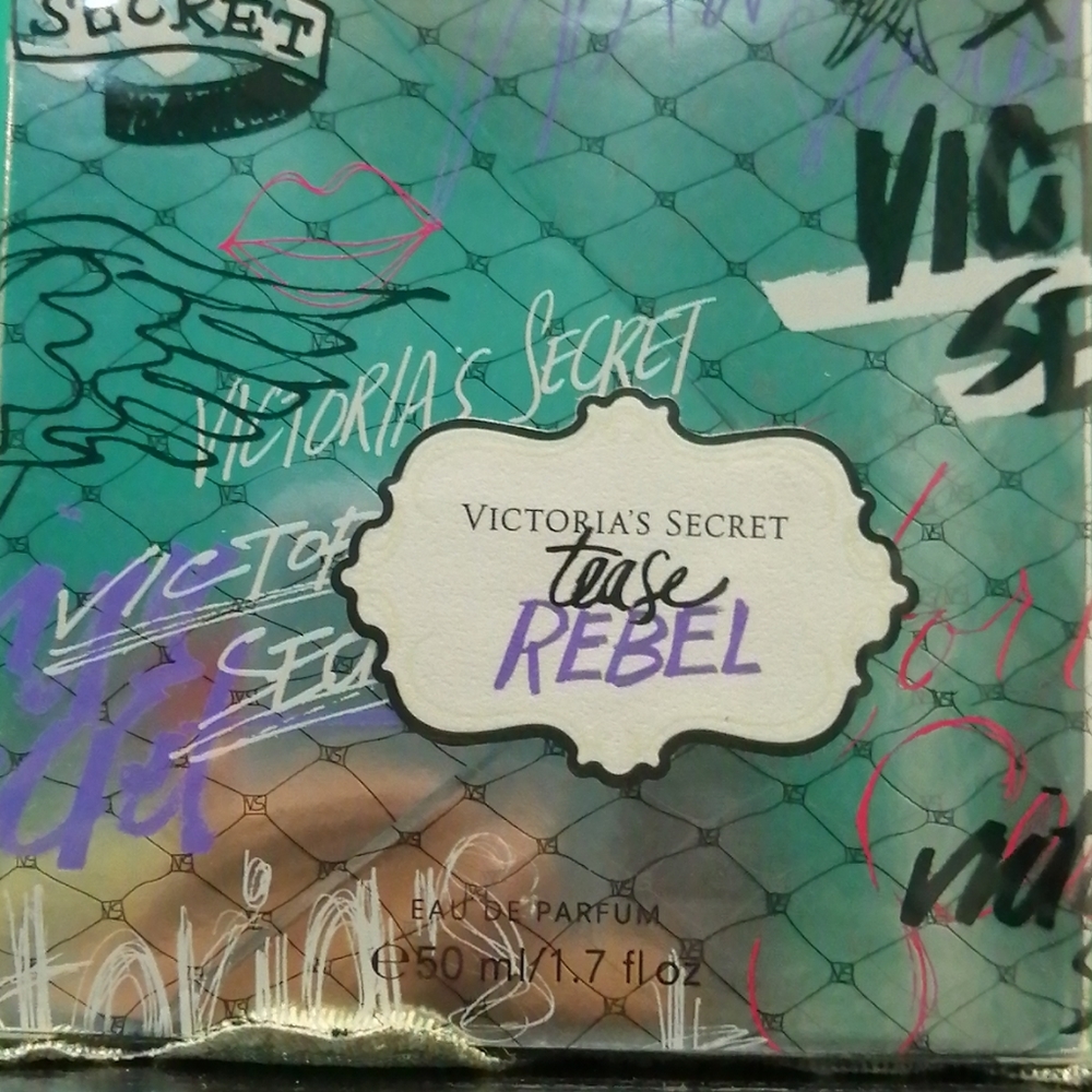 ❤️Victoria's Secret Tease Rebel❤️